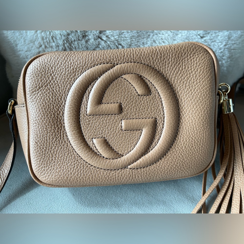 Like-New Gucci Soho Disco Bag in Rose Beige